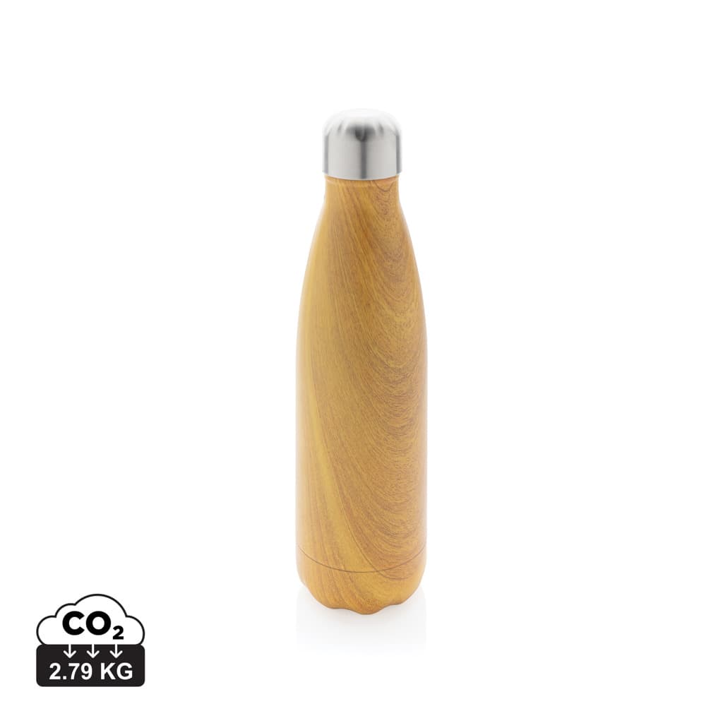 Botellas corporativas que la gente no deja en el cajon: el efecto madera